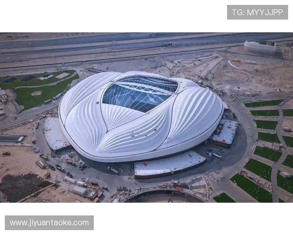 以2022卡塔尔世界杯为中心的全球足球盛宴与时代变迁分析