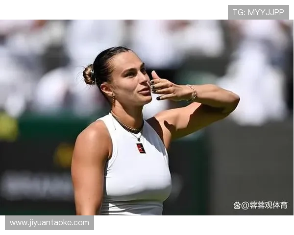 世界网球名将激战年度总决赛 争夺年度冠军宝座高潮迭起