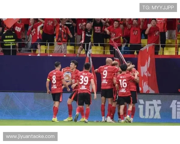 中国足球新帅上任 目标明确力争亚冠资格 打造全新战术体系