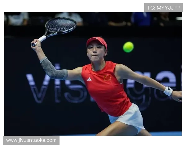 网球赛事风云再起 国际顶尖选手激烈对决掀起全新战局