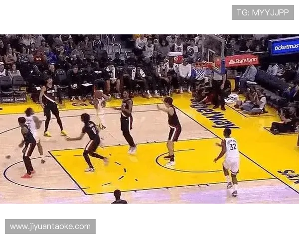 NBA新赛季精彩开局 现役球星表现抢眼 季前赛热门球队动态分析 NBA新赛季精彩开局 现役球星表现抢眼 季前赛热门球队动态分析