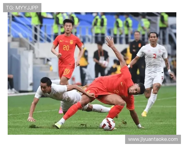 国足世预赛关键战临近主帅调整阵容新星迎来首发机会拼搏冲击出线希望 国足世预赛关键战临近主帅调整阵容新星迎来首发机会拼搏冲击出线希望